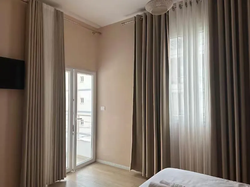 Apartamentet Me Te Mira Ne Saranda